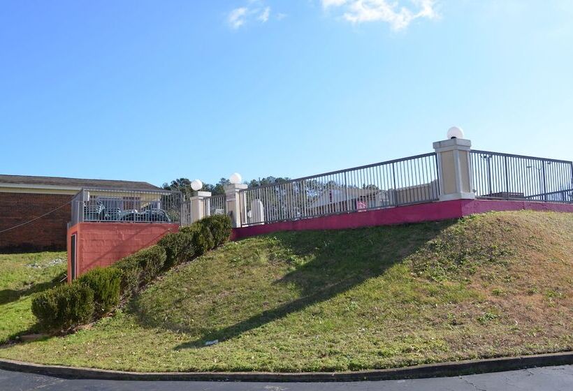 فندق Executive Inn And Suites   Jackson