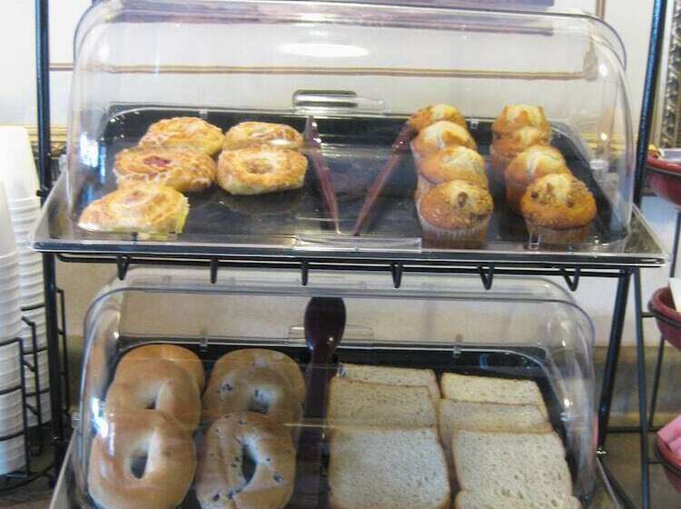 فندق Executive Inn And Suites   Jackson