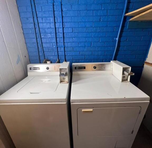 فندق Executive Inn And Suites   Jackson