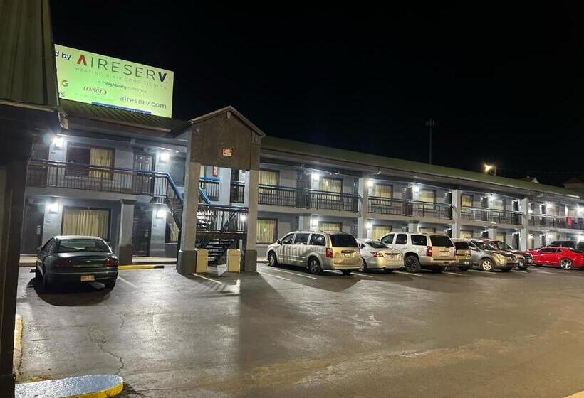 فندق Executive Inn And Suites   Jackson