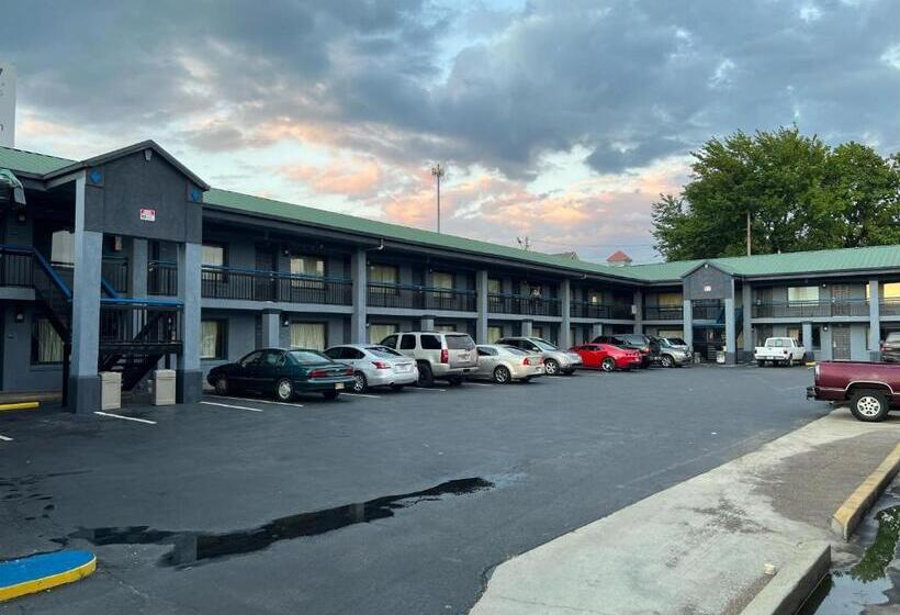 فندق Executive Inn And Suites   Jackson