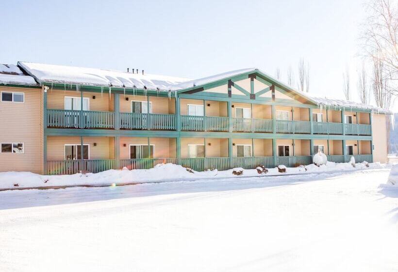 ホテル Flying Saddle Resort And Steak House