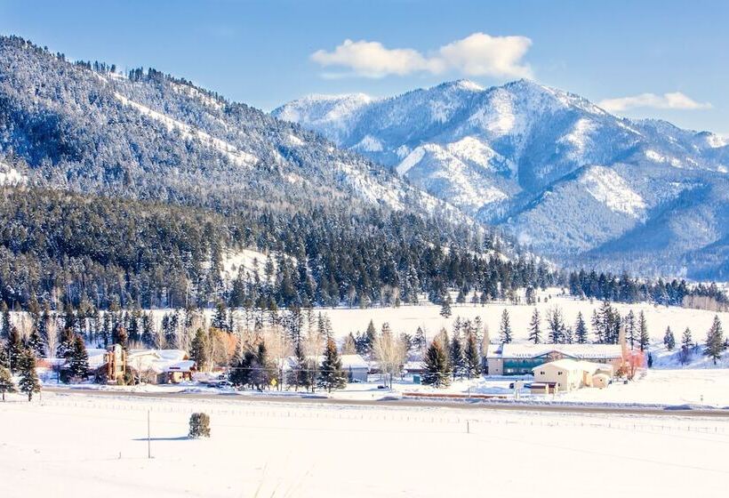 فندق Flying Saddle Resort And Steak House