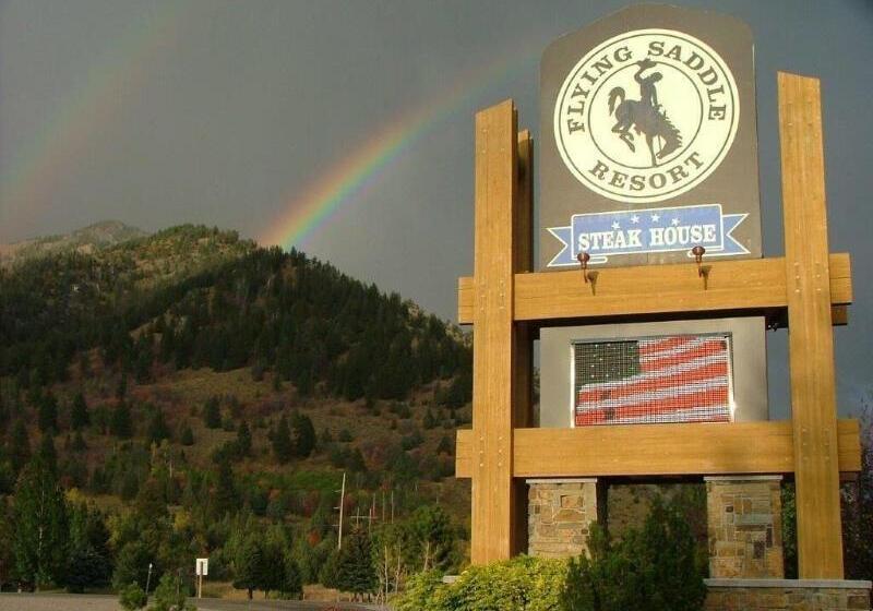فندق Flying Saddle Resort And Steak House