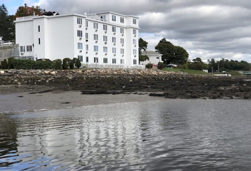 فندق Fort Knox Inn