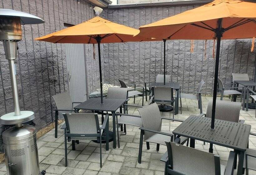 هتل Four Points By Sheraton Allentown Lehigh Valley
