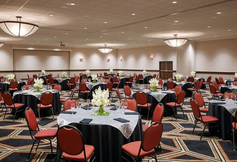 Four Points By Sheraton Bellingham Hotel & Conference Center