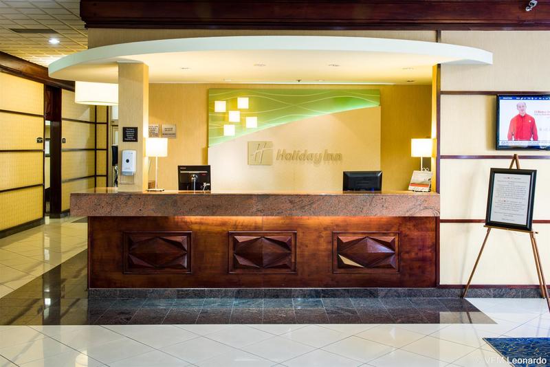 هتل Four Points By Sheraton Windsor Downtown