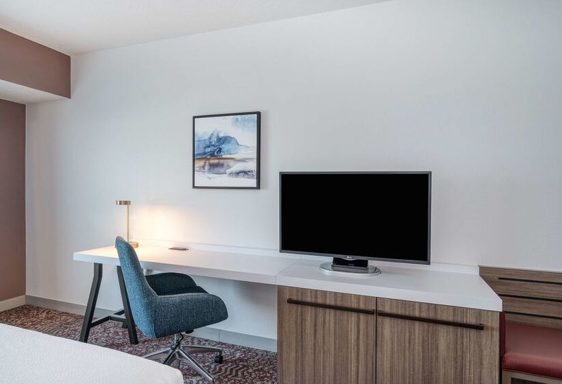 فندق Hilton Garden Inn Clarksburg Bridgeport