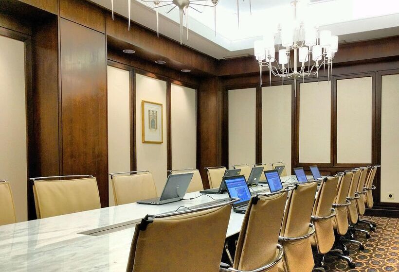 The Park Hotel At Meadowlands