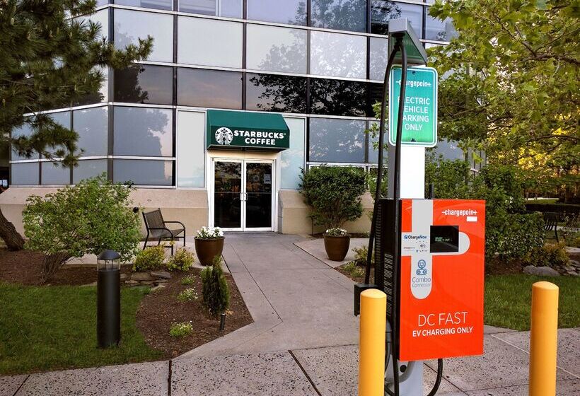 The Park Hotel At Meadowlands