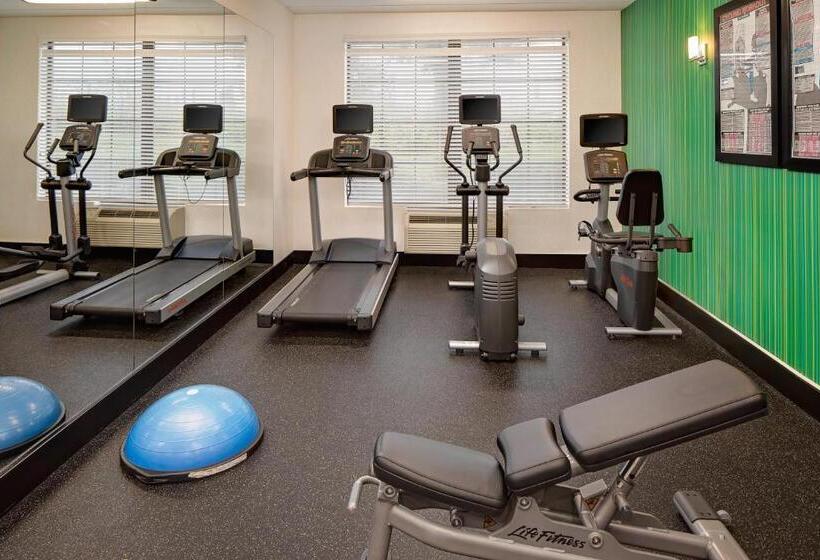 فندق Holiday Inn Express   Harrisburg East By Ihg