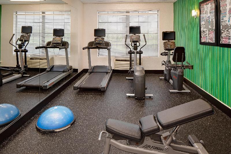 فندق Holiday Inn Express   Harrisburg East By Ihg