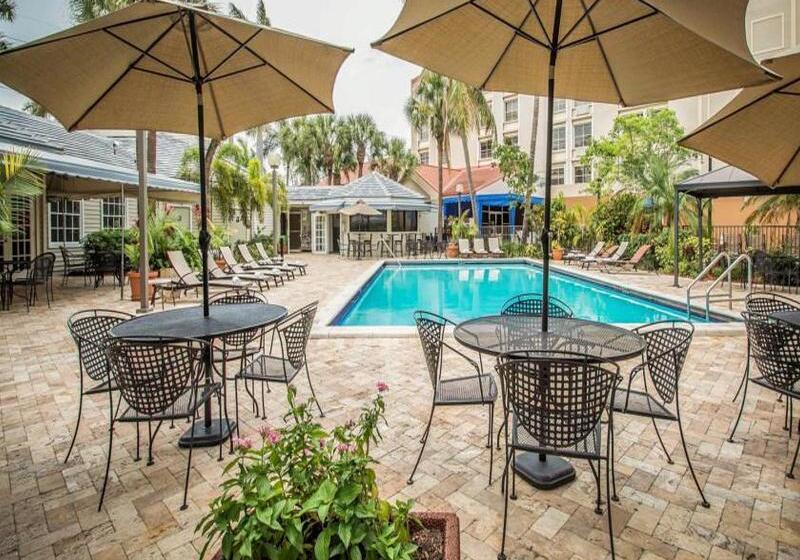 Отель Hotolos Hollywood