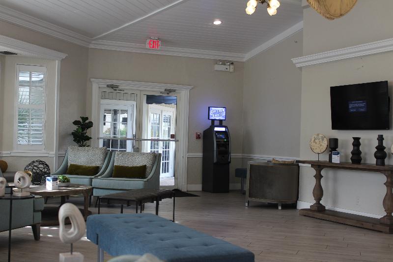 هتل Hotolos Hollywood