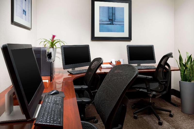 Отель Hyatt Centric Arlington