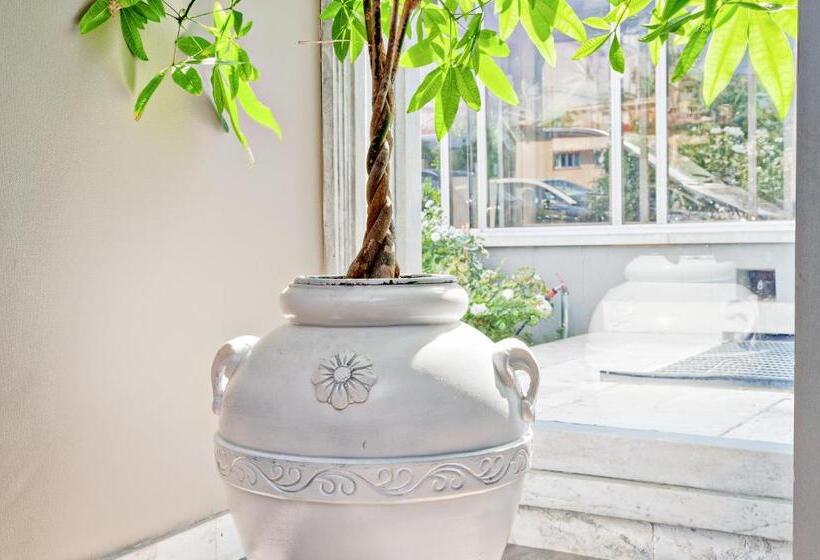 Italiana Hotels Florence