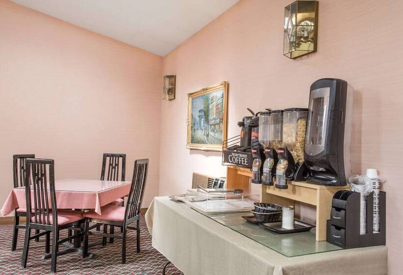 فندق Knights Inn Endwell