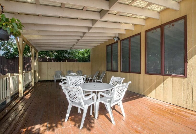 فندق Knights Inn Endwell