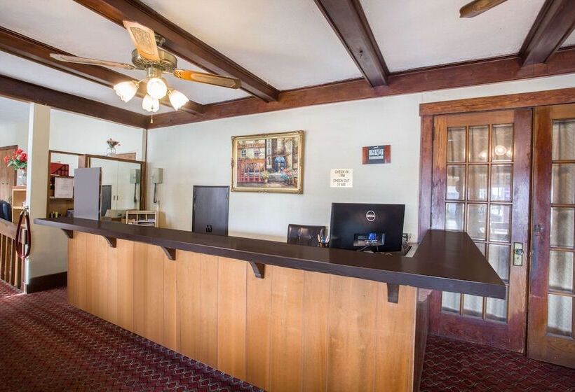 فندق Knights Inn Endwell