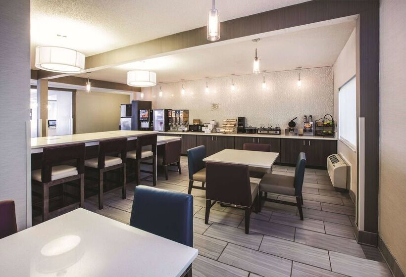 فندق La Quinta Inn By Wyndham Indianapolis North At Pyramids