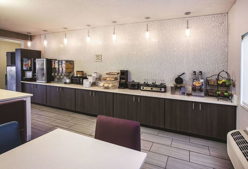 فندق La Quinta Inn By Wyndham Indianapolis North At Pyramids