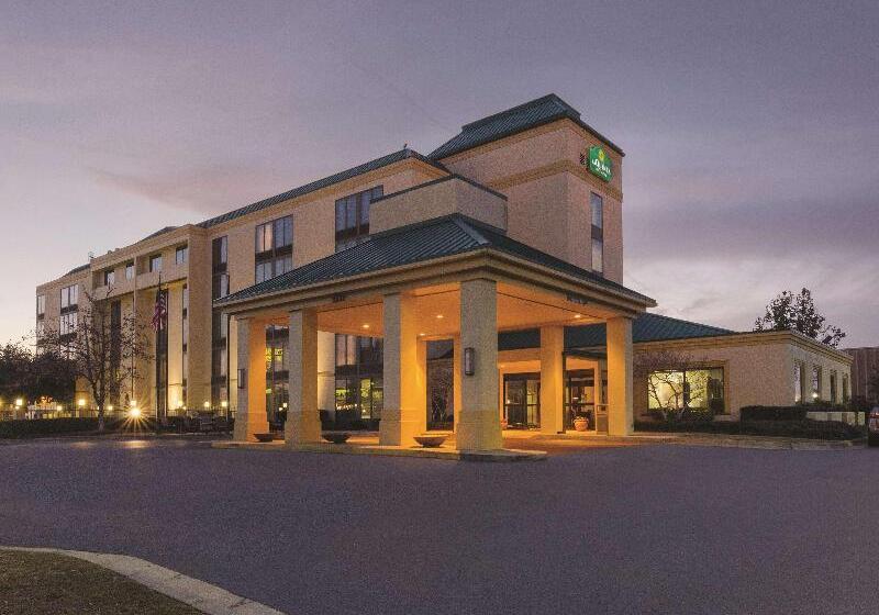 فندق La Quinta Inn & Suites By Wyndham Dothan