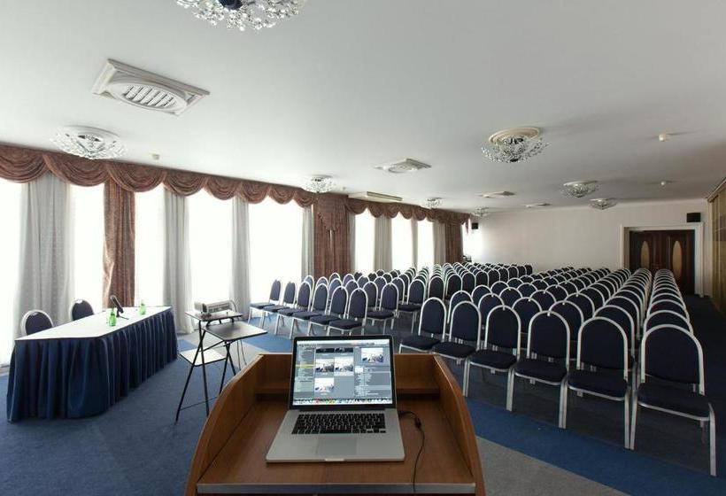 هتل Marco Polo Presnja