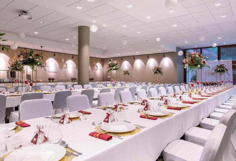 בית מלון כפרי Mercure Jelenia Gora