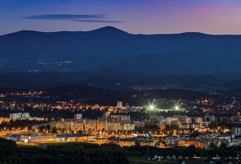 בית מלון כפרי Mercure Jelenia Gora