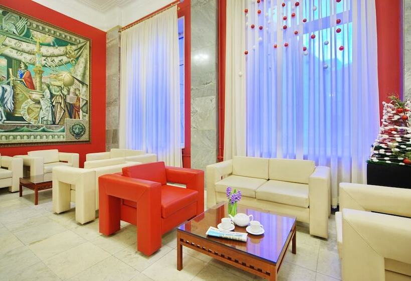 ホテル Oktiabrskaya