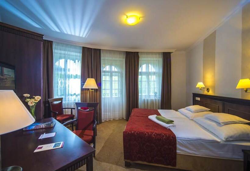 בית מלון כפרי Palota Lillafüred