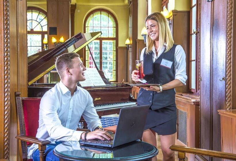 בית מלון כפרי Palota Lillafüred