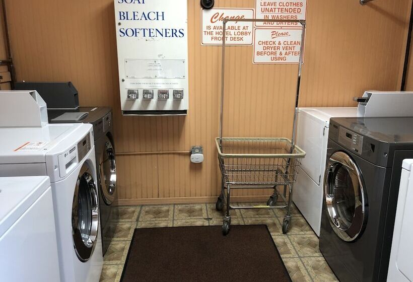 Отель Pea Soup Andersen's Inn