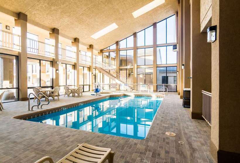 فندق Quality Inn