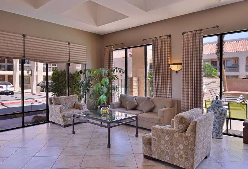 בית מלון כפרי Signature Inn Indio I 10