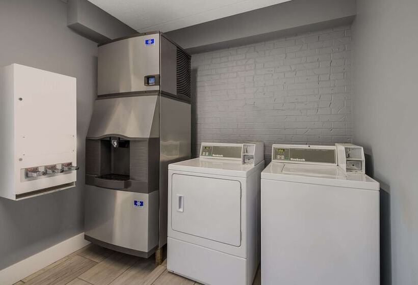 فندق Quality Inn Asheville Airport