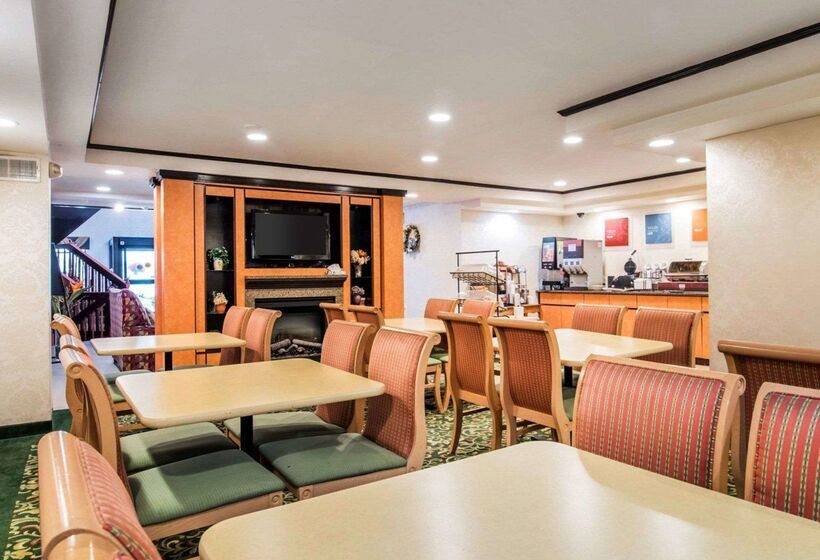 فندق Quality Inn