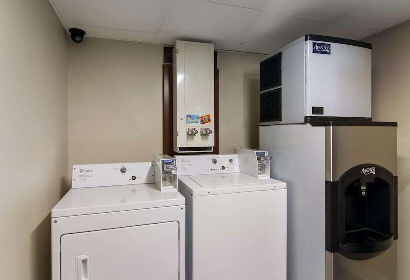 فندق Quality Inn Aurora  Naperville Area