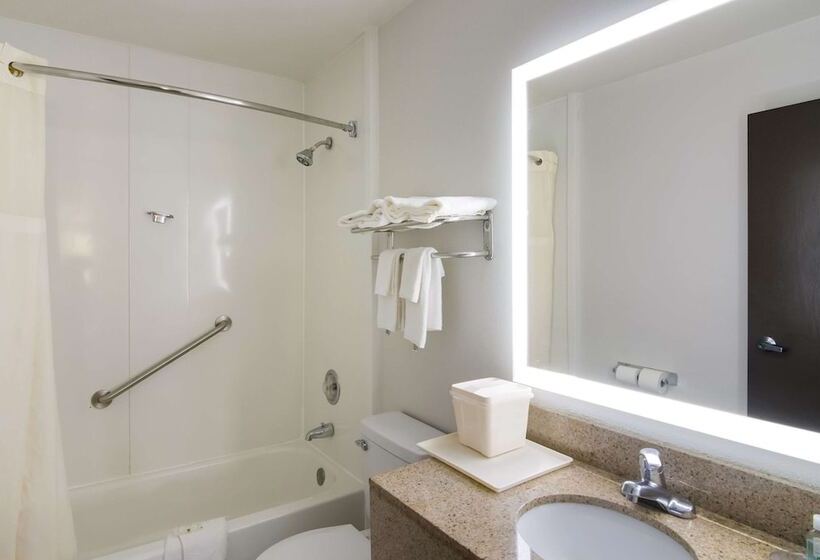 فندق Quality Inn Aurora  Naperville Area