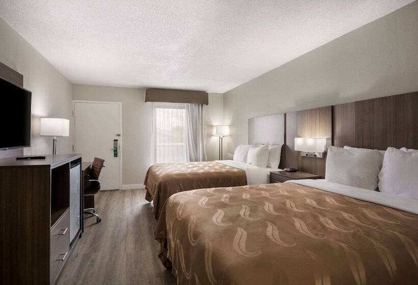 فندق Quality Inn