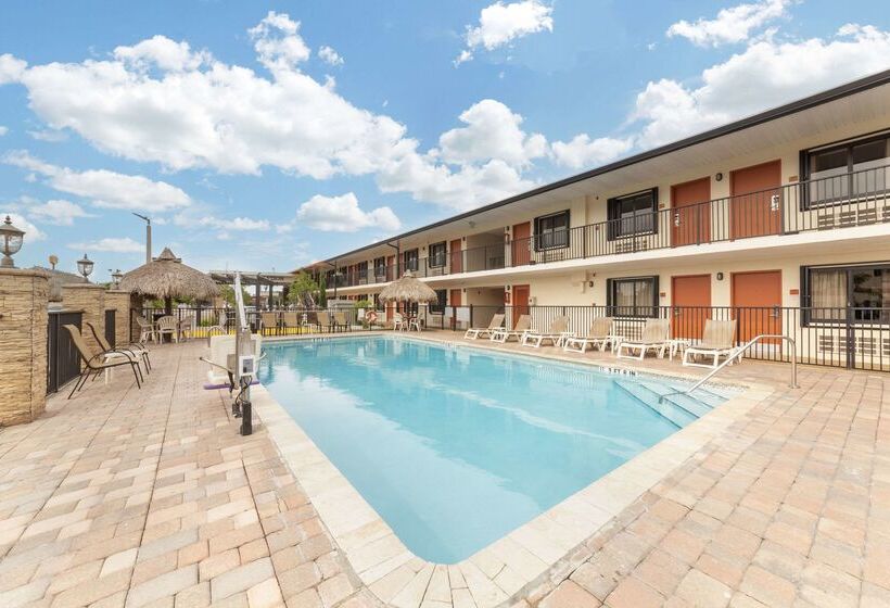 فندق Quality Inn Florida City  Gateway To The Keys