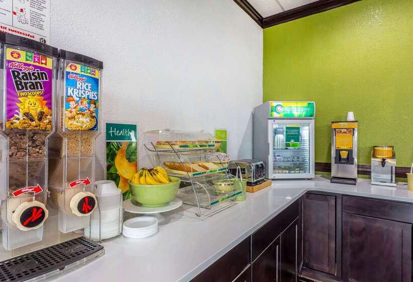 Отель Quality Inn Forsyth Near Ga Public Safety Training Center