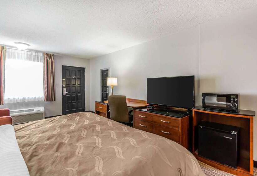 Отель Quality Inn Forsyth Near Ga Public Safety Training Center