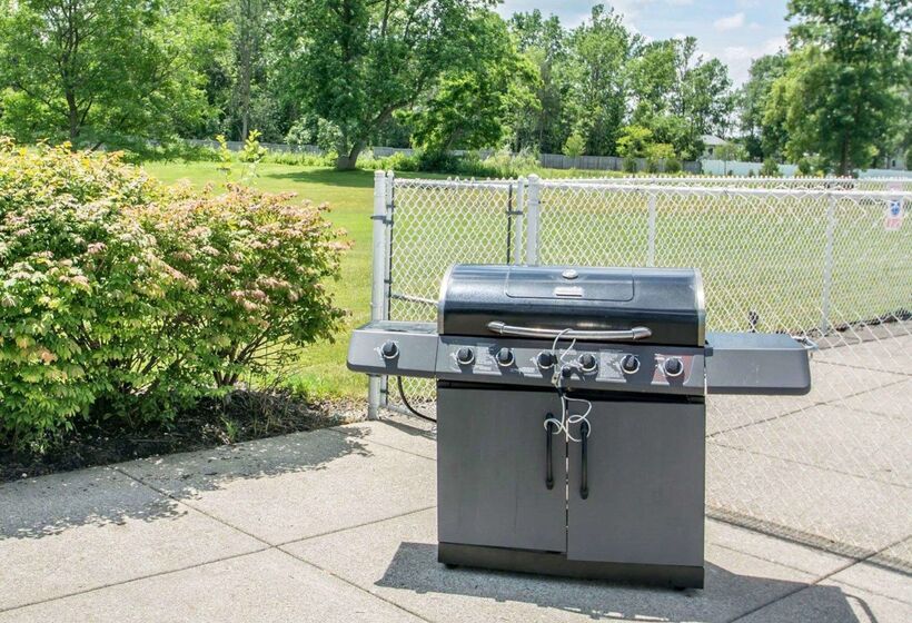 هتل Quality Inn Geneseo