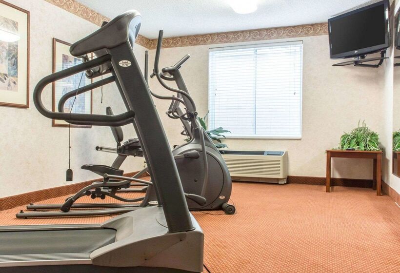 هتل Quality Inn Geneseo