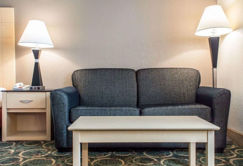 هتل Quality Inn Geneseo