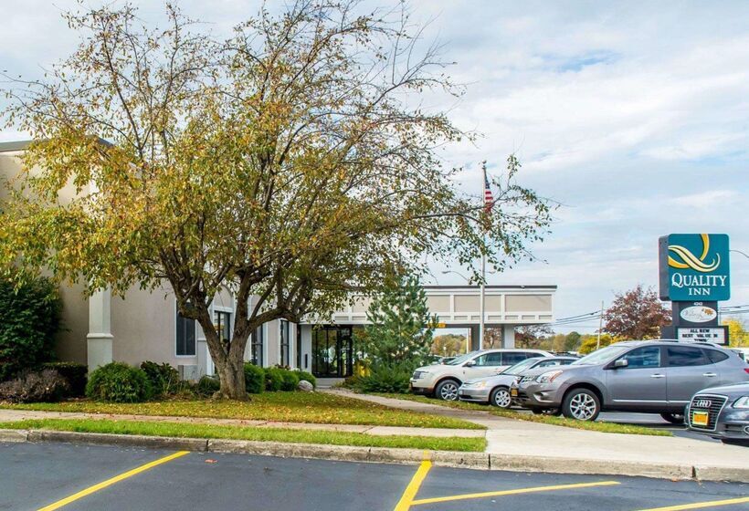هتل Quality Inn Geneseo