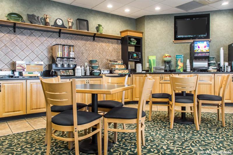 هتل Quality Inn Geneseo