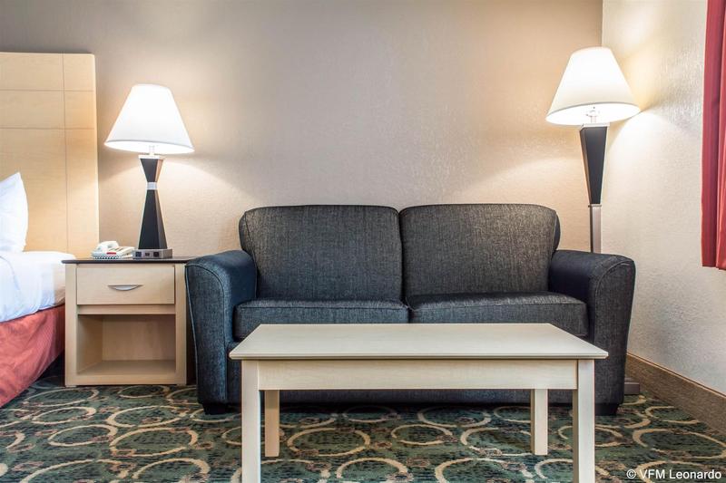 هتل Quality Inn Geneseo